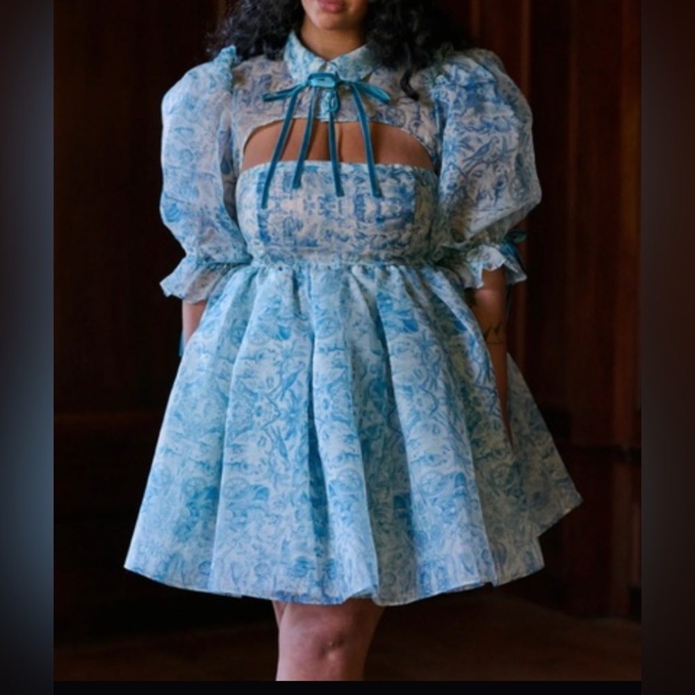Elegant Blue Patterned Dress